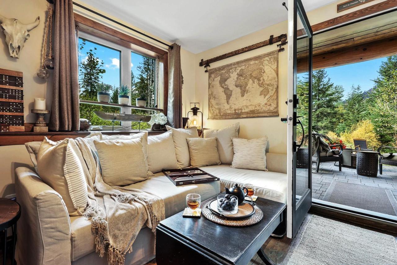 A Suite Retreat - Beyond Bed & Breakfast Sun Peaks Exterior photo